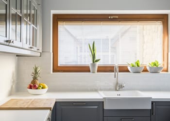 hoek_modular_homes_Granny_Flat_Interior_Designs_To_Brighten_Everyday_Simple_Kitchen